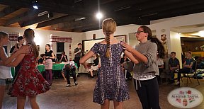                                 - Mákvirág a Magyar Tanyán